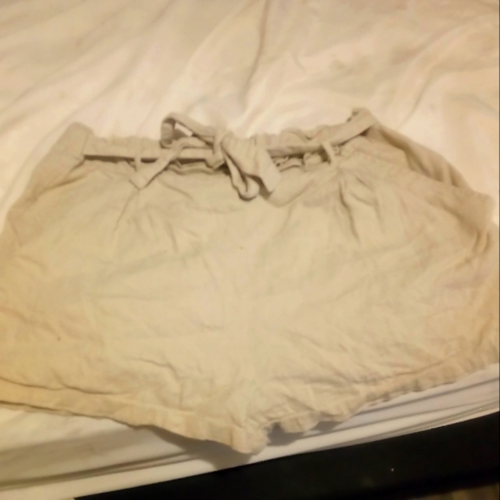 Khaki balloon shorts Sz XL junior